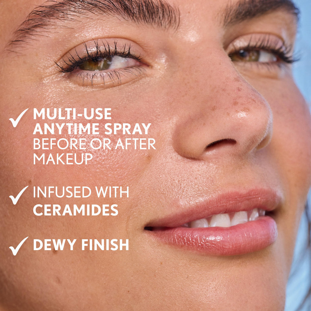 COVERGIRL Clean Fresh, textura de leche ligera que se absorbe rápido.