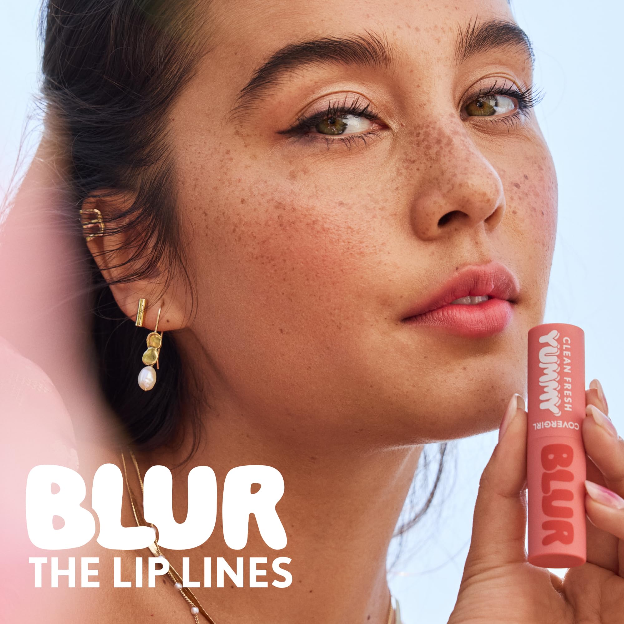 Texture close-up highlighting blurring powder technology in action.