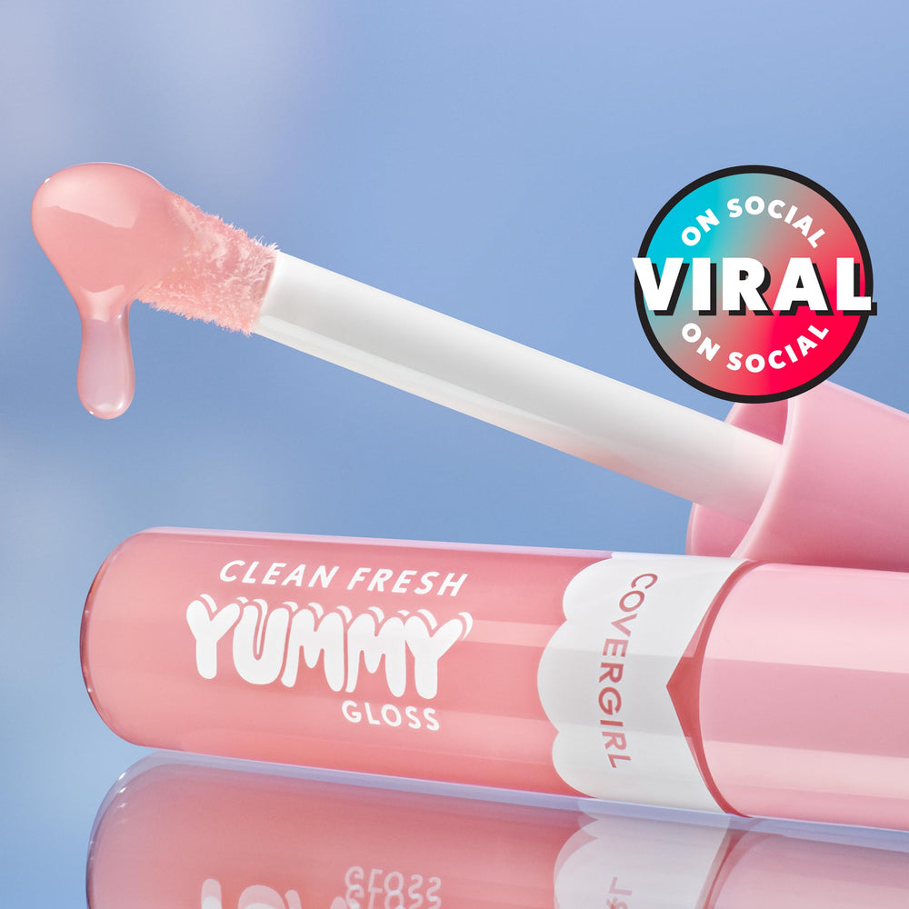 COVERGIRL Clean Fresh Yummy Gloss Sunset Skies contiene ácido hialurónico para hidratación suave