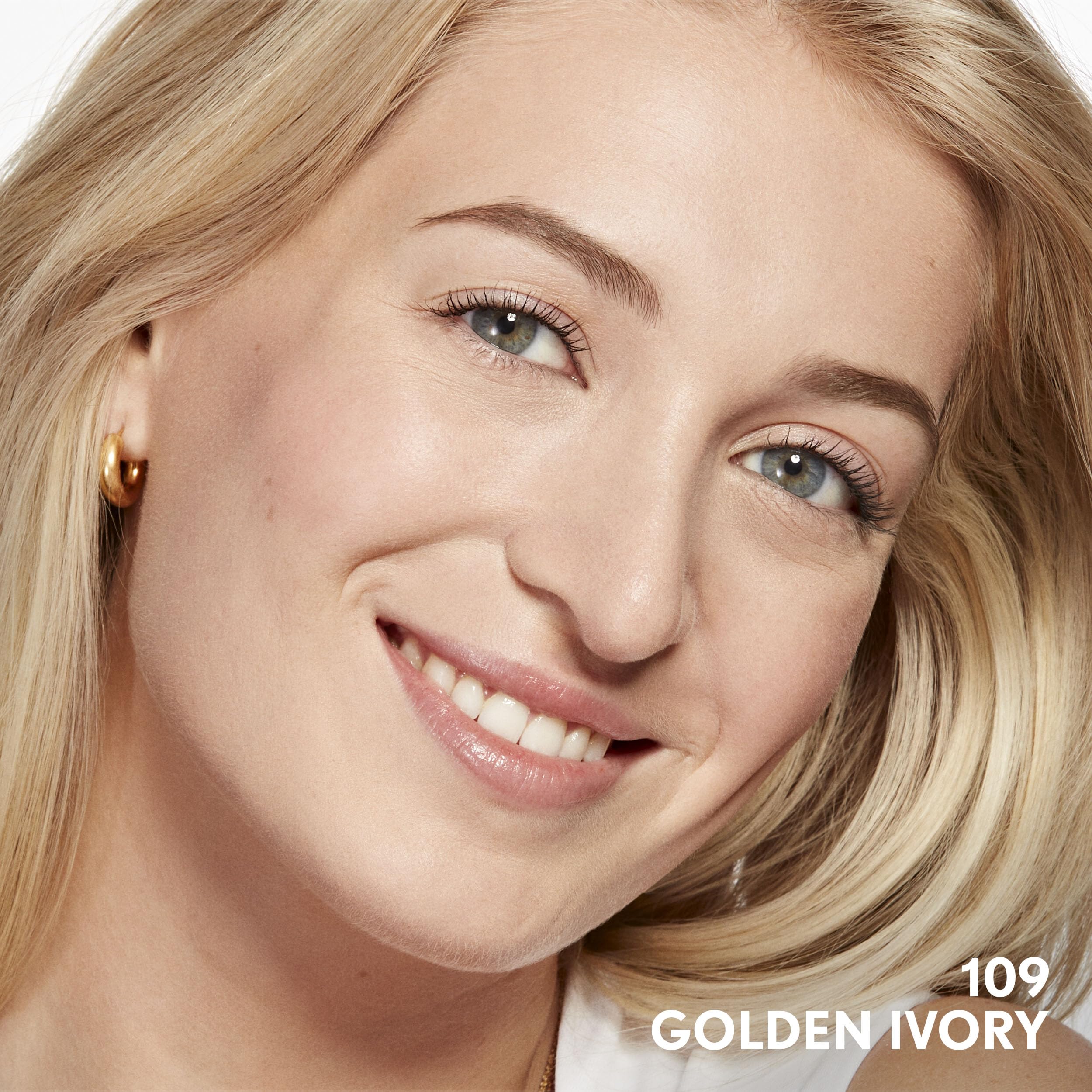 CoverGirl Clean Invisible Foundation veil glow demonstrates a hydrated, radiant complexion