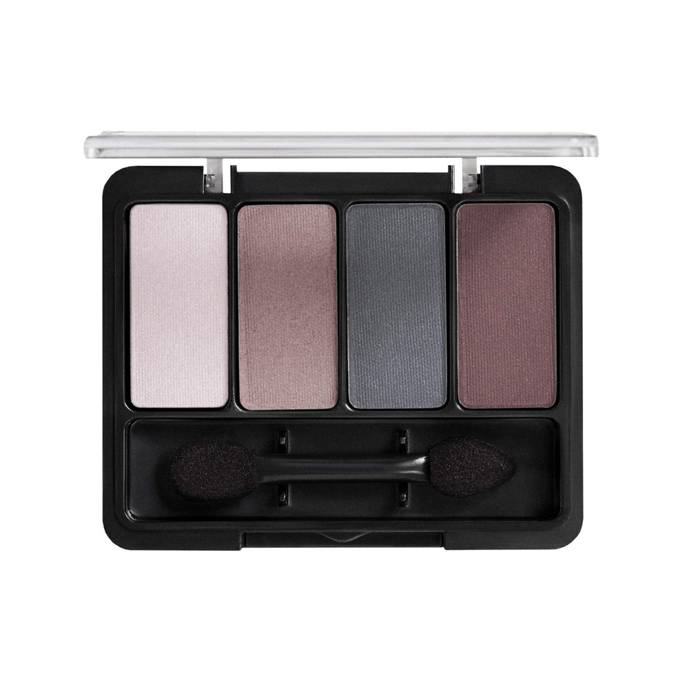 COVERGIRL Eye Enhancers 4-Kit double-ended applicator demonstrates easy shade application.