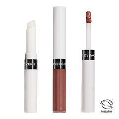 Covergirl Outlast color a prueba de besos para una apariencia fresca.