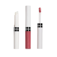 Color de labios Outlast de COVERGIRL, tono 920 medio-frío, color duradero para todo el día.