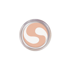 COVERGIRL Simply Ageless se aplica en el rostro para suavizar líneas.
