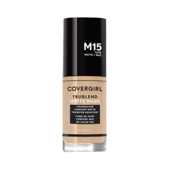 COVERGIRL TruBlend Matte Made fundación, botella visible, acabado mate suave para piel luminosa.