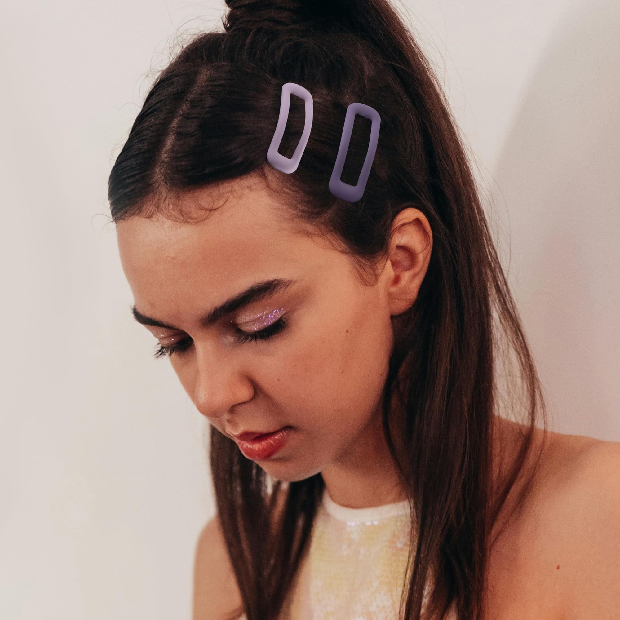 Cptots bangs rectangle barrettes keep fringe neatly in place all day.