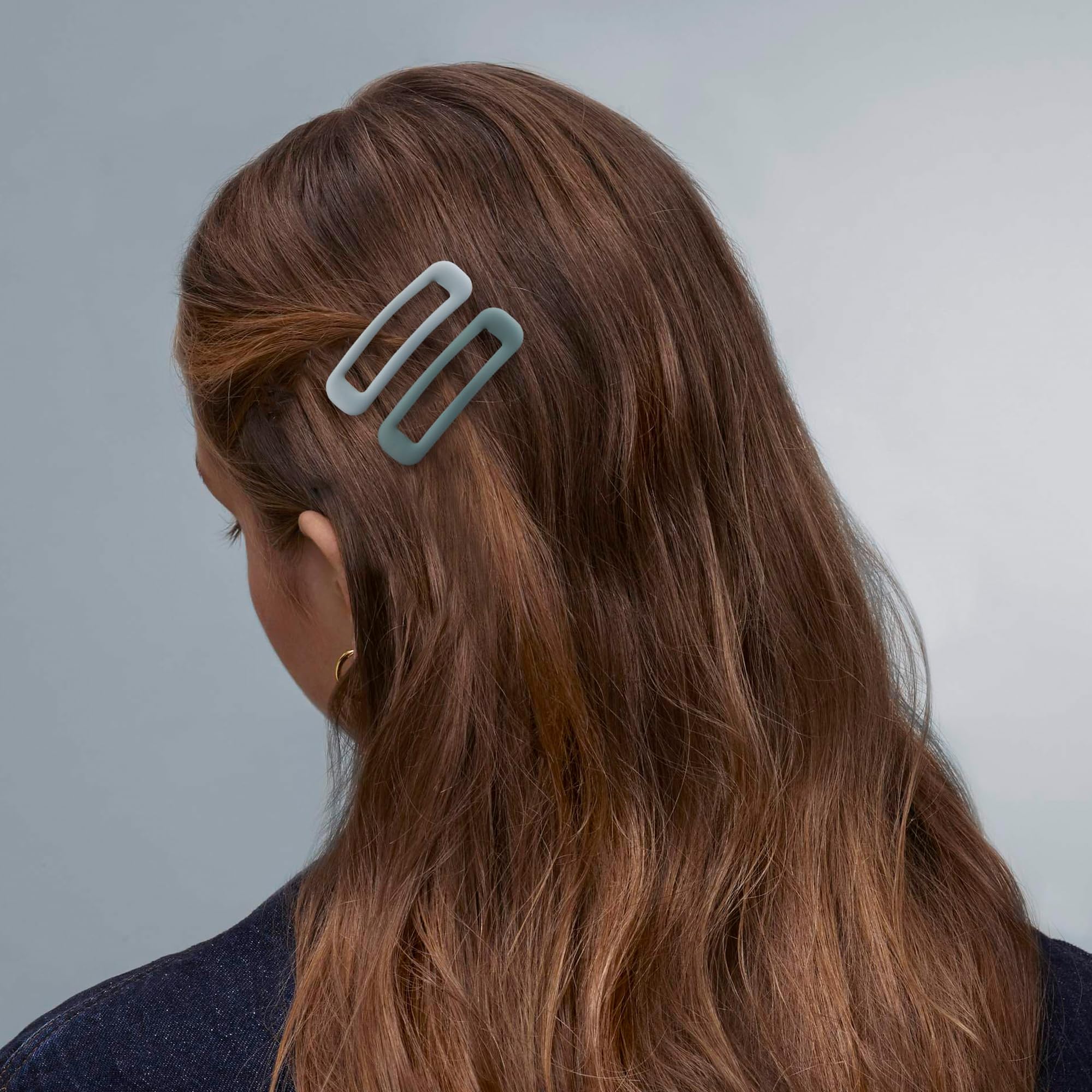 Cptots wedding-ready barrettes lend elegant matte shine for special occasions.
