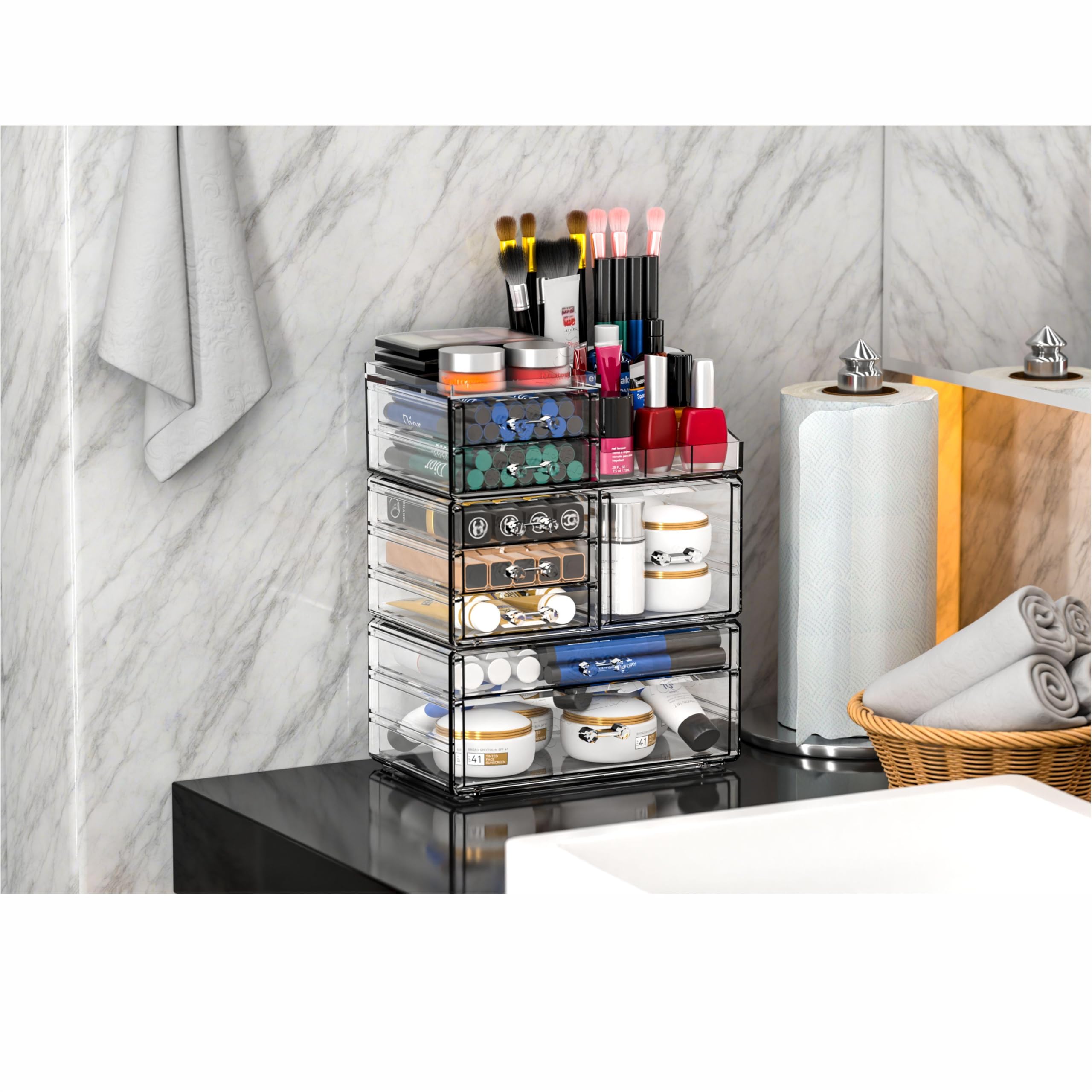 Cq acrylic makeup storage with top eight compartments for quick grabs