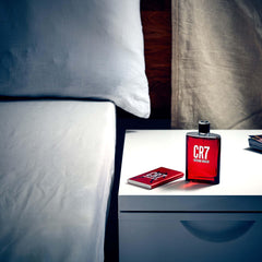 CR7 bottle mid-notes tobacco and spice add warmth for evening occasions.