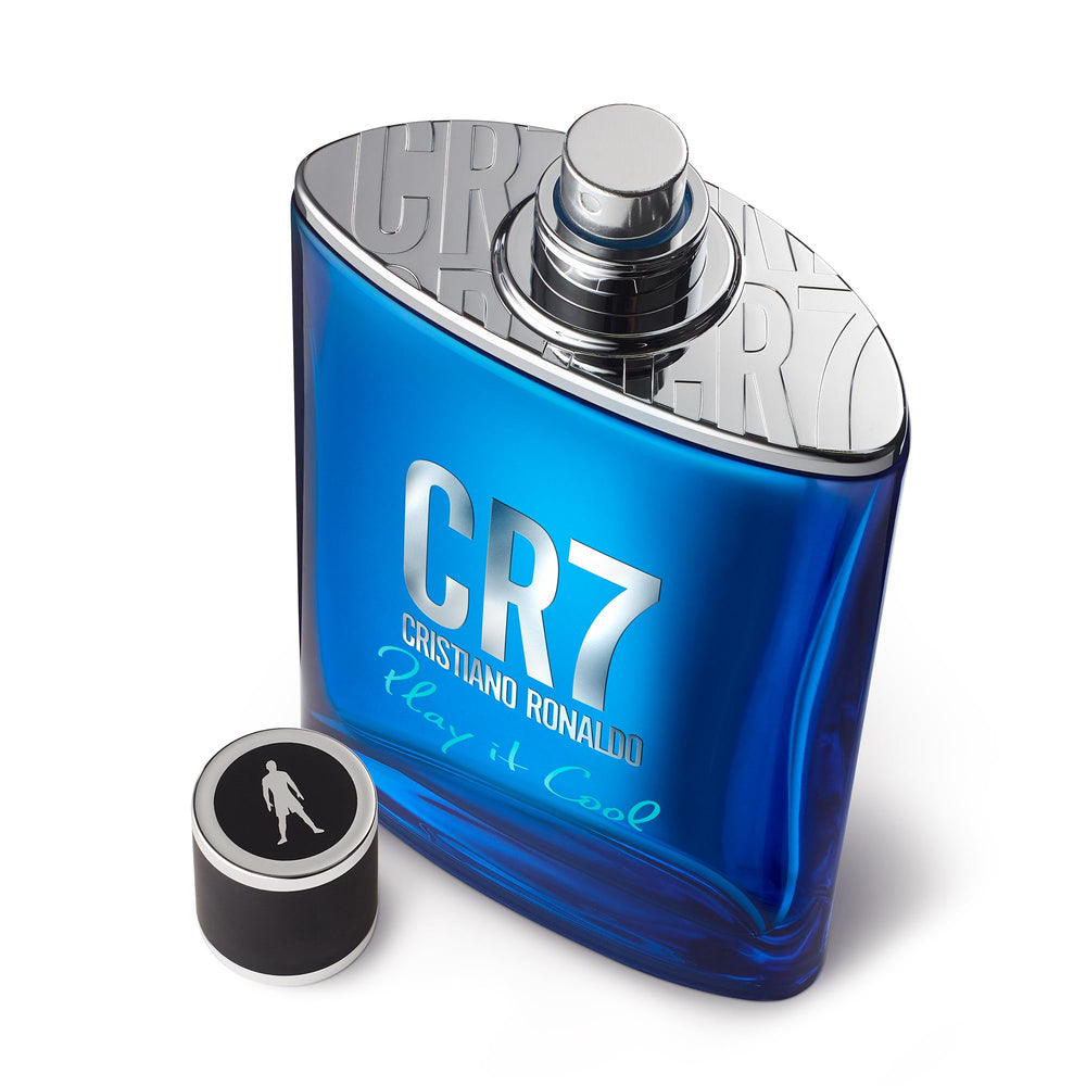 CR7 Play It Cool base notes bring sandalwood and musk depth