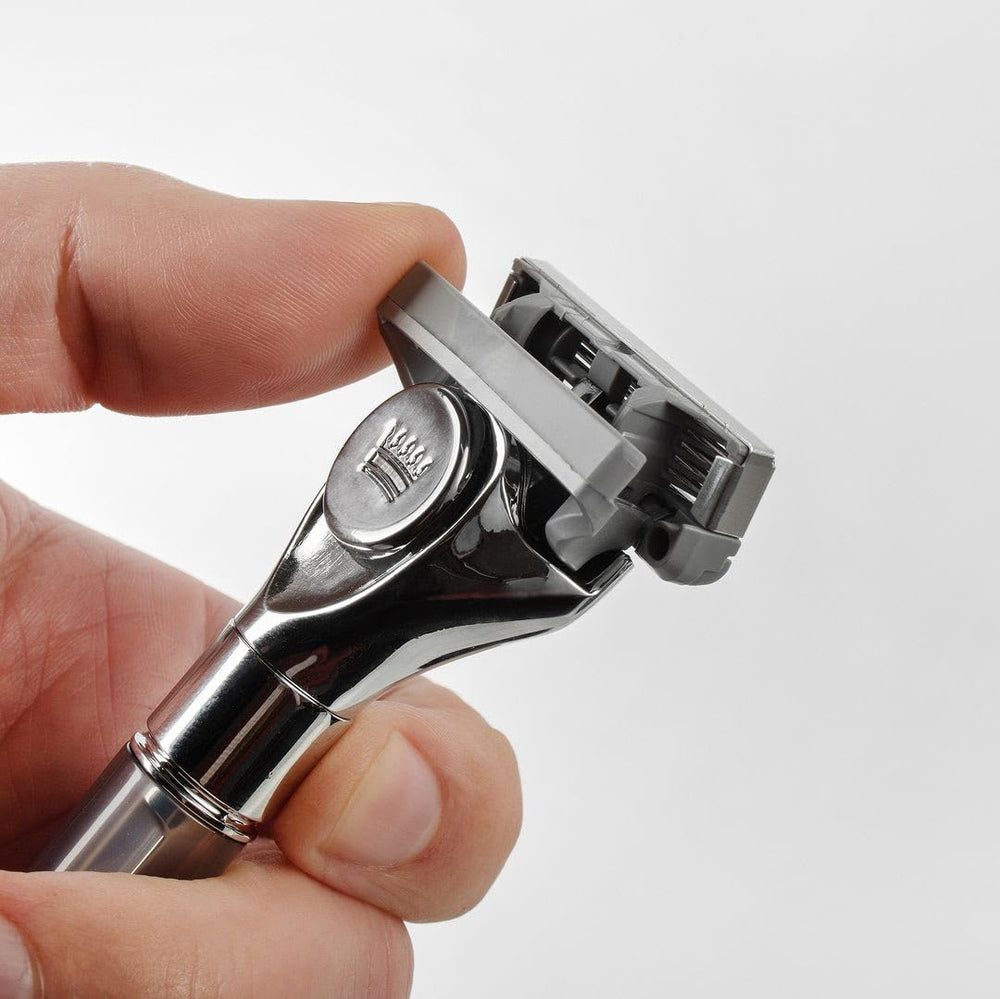 Cremo Astonishingly Superior Razor Kit in-hand ready for edging