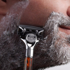 Cremo Razor Kit side view highlighting weighted handle for balanced shaving