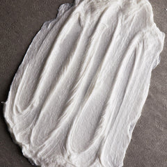 Cremo Macadamia Seed Oil ingredient highlight demonstrates nourishing formula