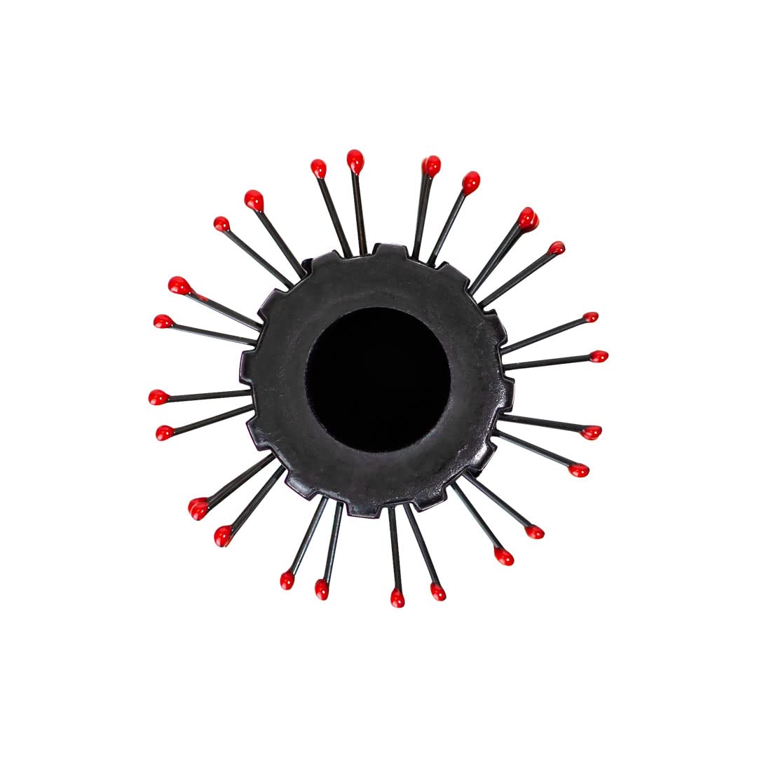 Cricket RPM 12XL bristles close-up highlighting sculpted ball tips for detangling
