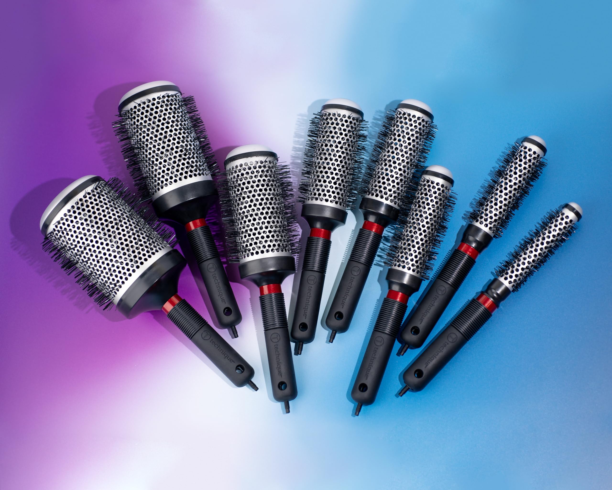 CRICKET Technique 310 1” thermal brush ideal for blow-drying and curling.