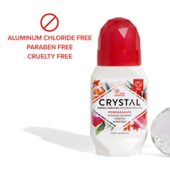 Envase con tres unidades Crystal Essence desodorante mineral en rodillo.