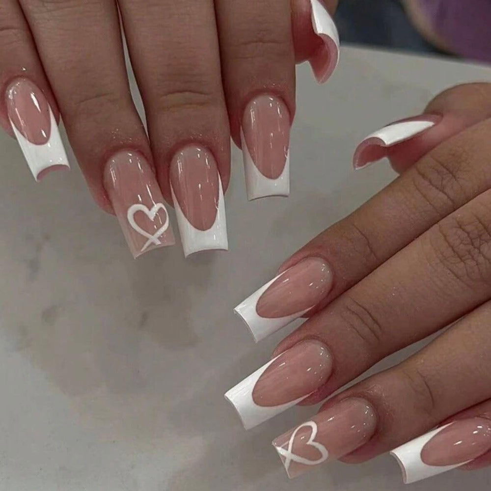 CTTHNBD Uñas adhesivas Frances blanco con corazón, estilo elegante para diario.
