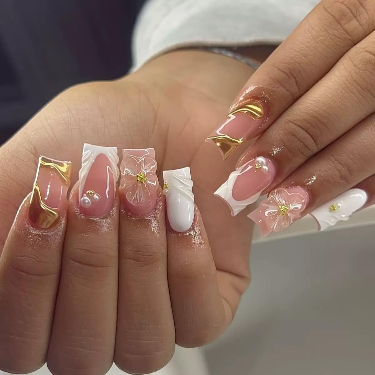 CTTHNBD Uñas Press On cuadradas medianas en blanco francés para un look elegante.