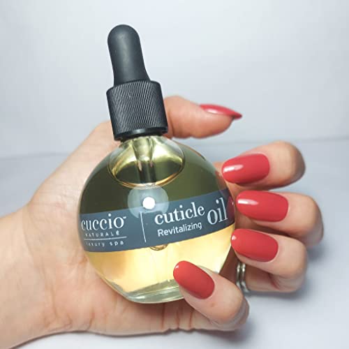 Cuccio Naturale aceites prensados en frío proporcionan nutrición natural para la piel.