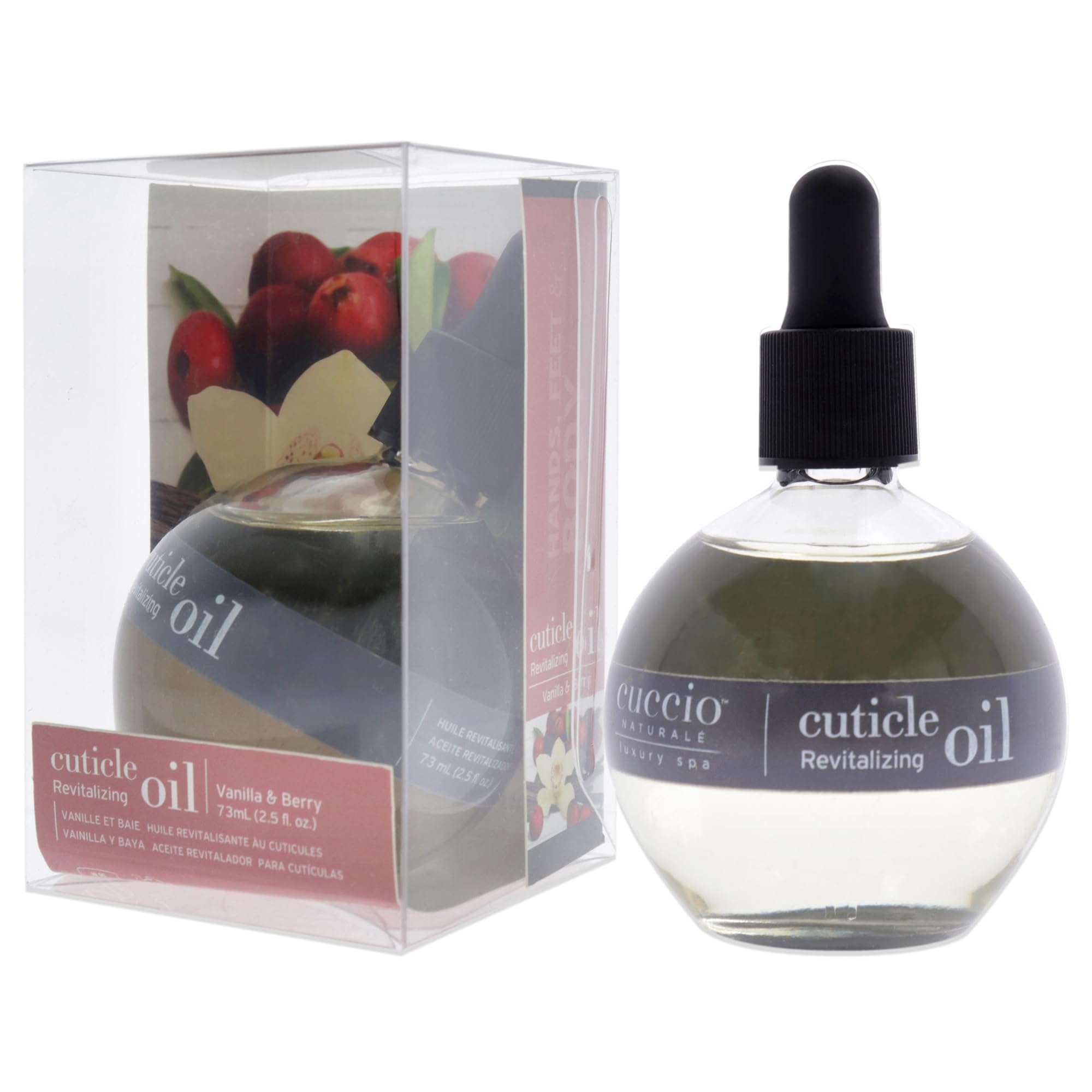 Cuccio Naturale Manos con brillo suave y aspecto saludable.