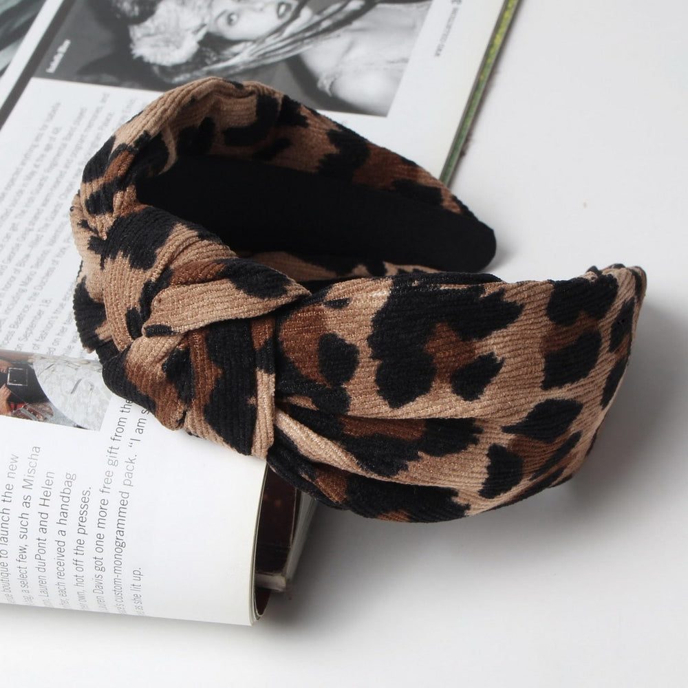 Diadema Cuizhiyu ideal para maquillaje, mantiene el cabello en su lugar.