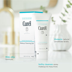 Textura gel transparente de Curel limpia profundamente sin irritar.