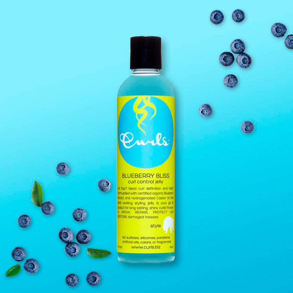 Frizz control on natural textured hair using Curls Blueberry Bliss Control Jelly.