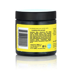 Textura sedosa de Curls Blueberry Bliss Control Paste lista para peinar.