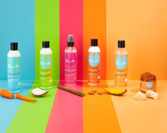 Curls Goddess Botanical Gel pour highlights lightweight hold for defined curls.