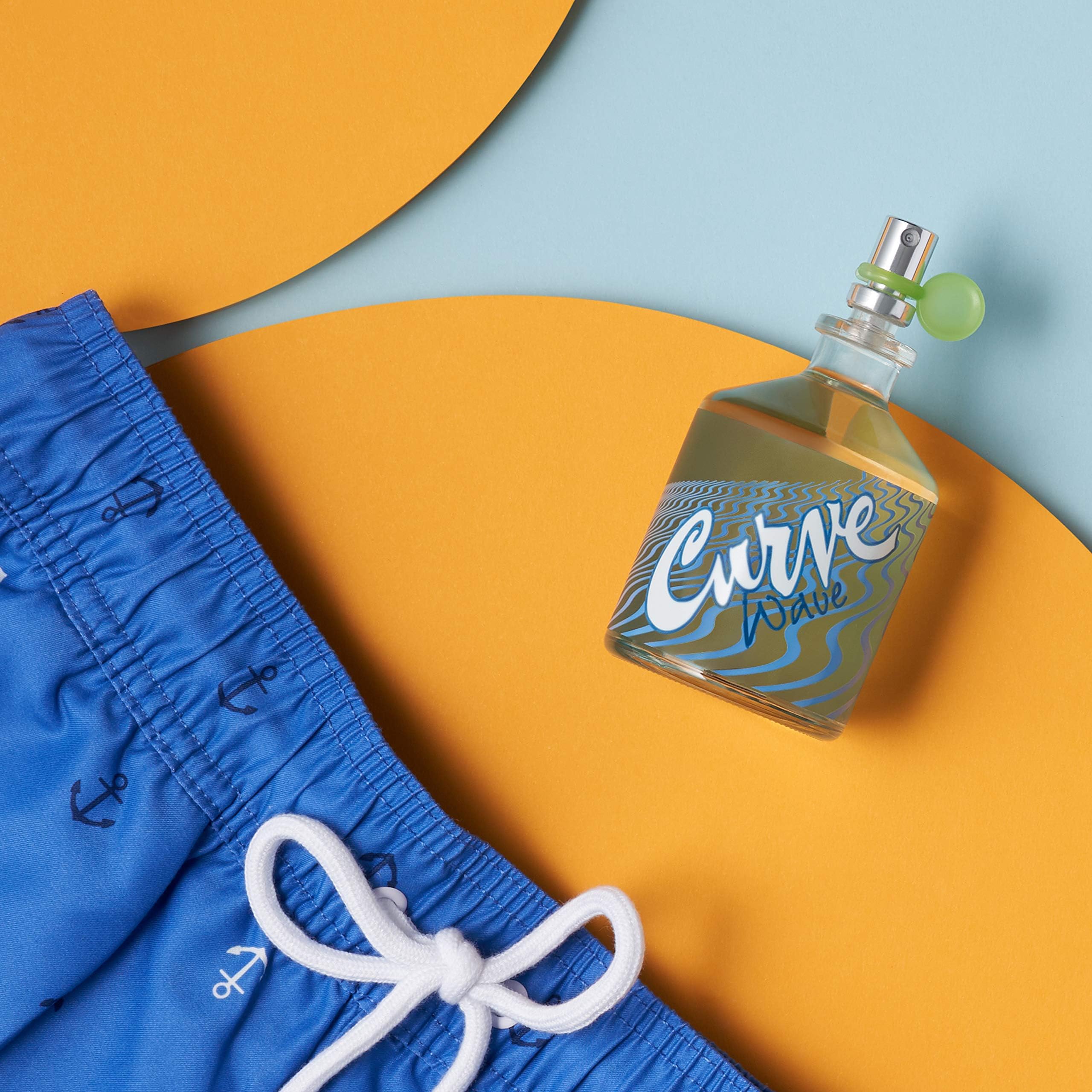 Curve Wave spray nozzle close-up emphasizing usability and convenience.