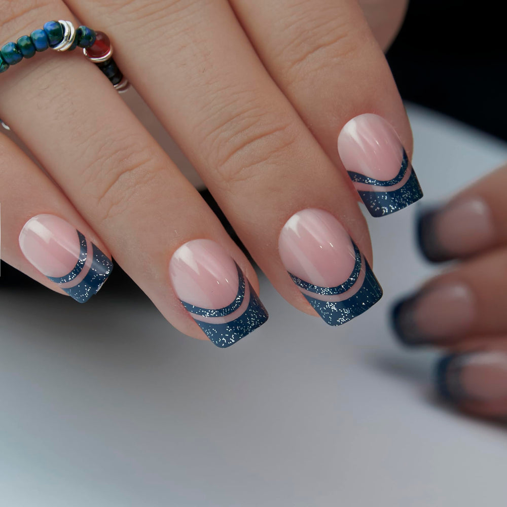 Curvlife kit completo de uñas: lima, pegamento y adhesivos para aplicación fácil.