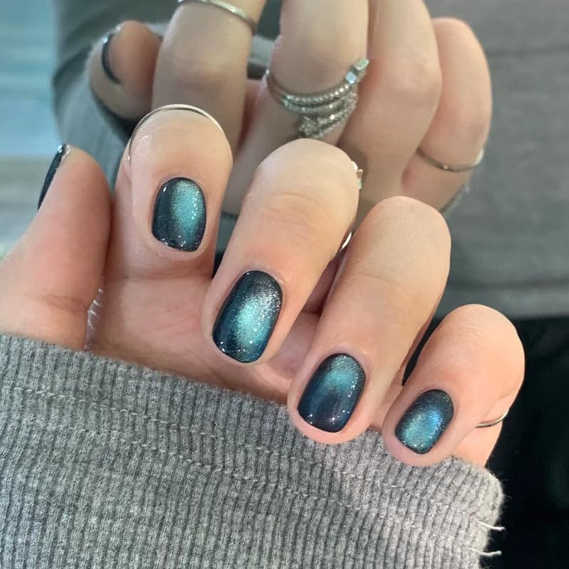CurvLife Uñas durables para uso diario, resisten tareas cotidianas.