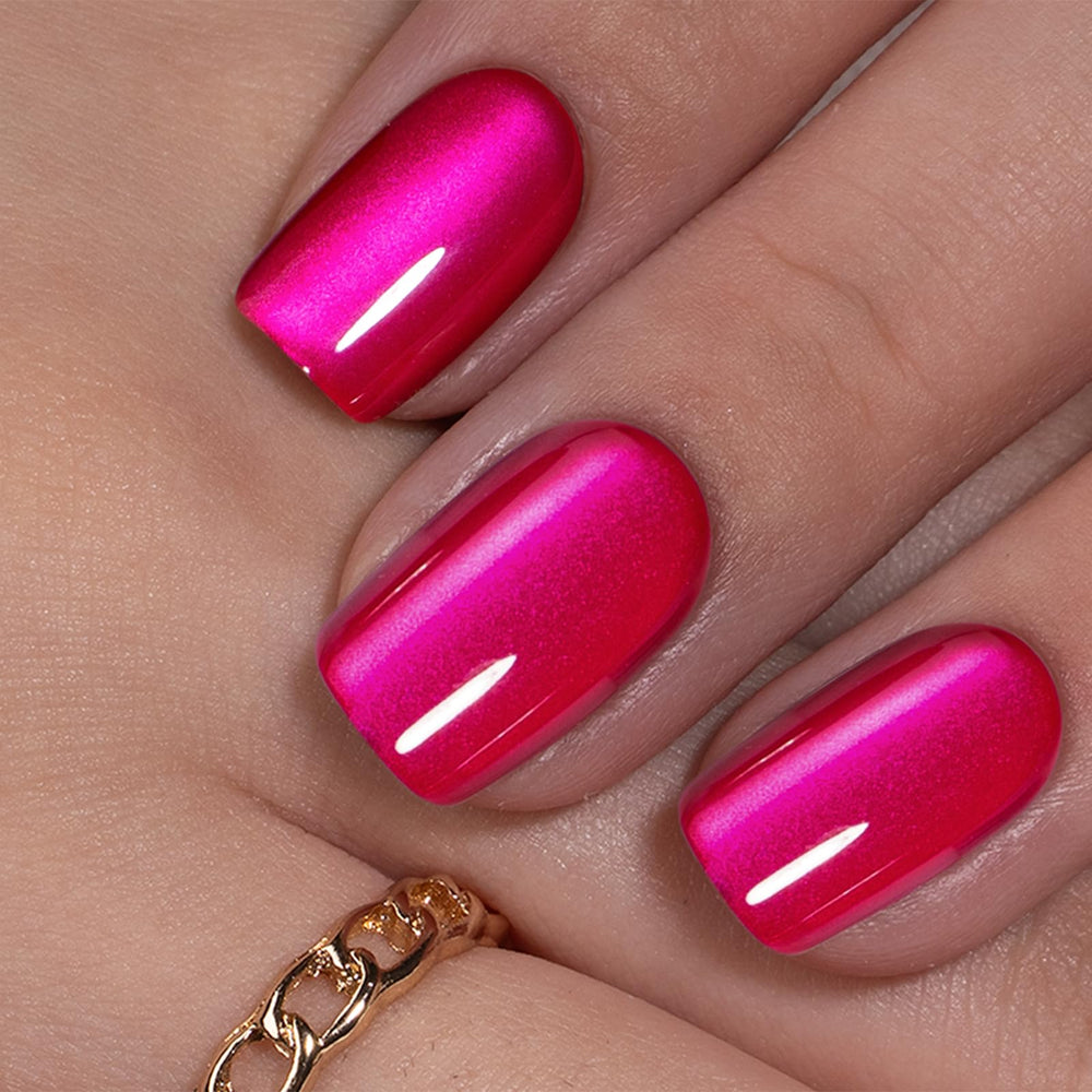Curvlife uña con diseño francés en gel para acabado pulido y profesional.