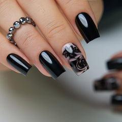 CurvLife Uñas postizas adhesivas Rosa Negra, diseño elegante para uso diario.