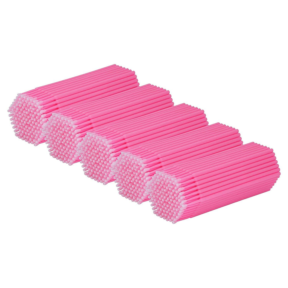 Cuttte disposable micro swabs pink head for precise lash line detailing.