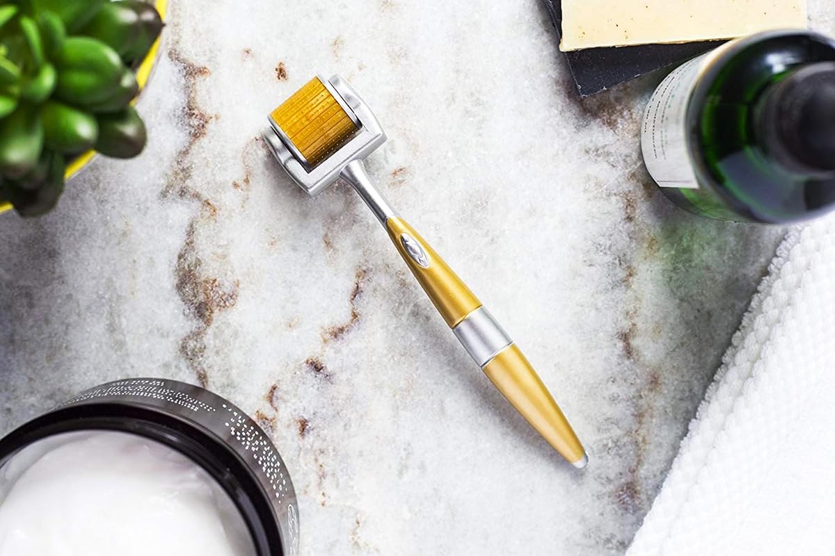 CYSSUS derma roller ideal for home use with simple rolling motion.