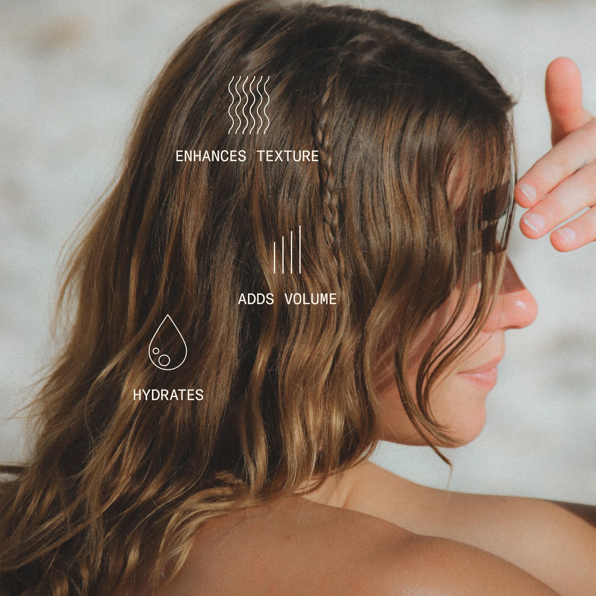 DAE Hibiscus Wave Spray mist in hand demonstrates texture and lift