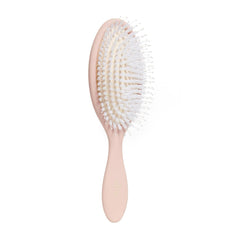 DAE vegan detangle brush bristle closeup for gentle detangling