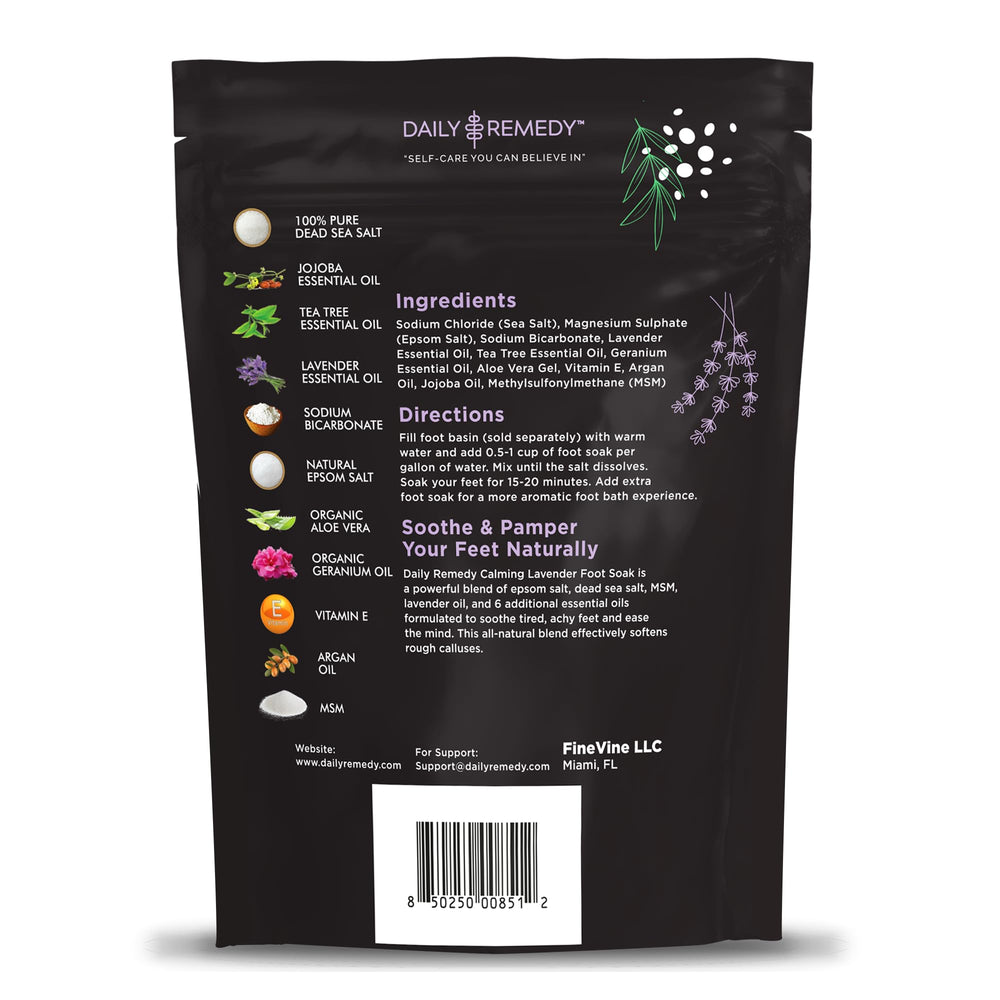 Daily Remedy Calming Lavender Foot Soak vertido en recipiente, relajación rápida para pies agotados