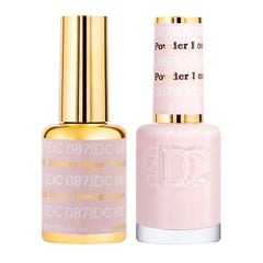Daisy DND gel esmalte beige nude en botella, cobertura suave para uñas elegantes.