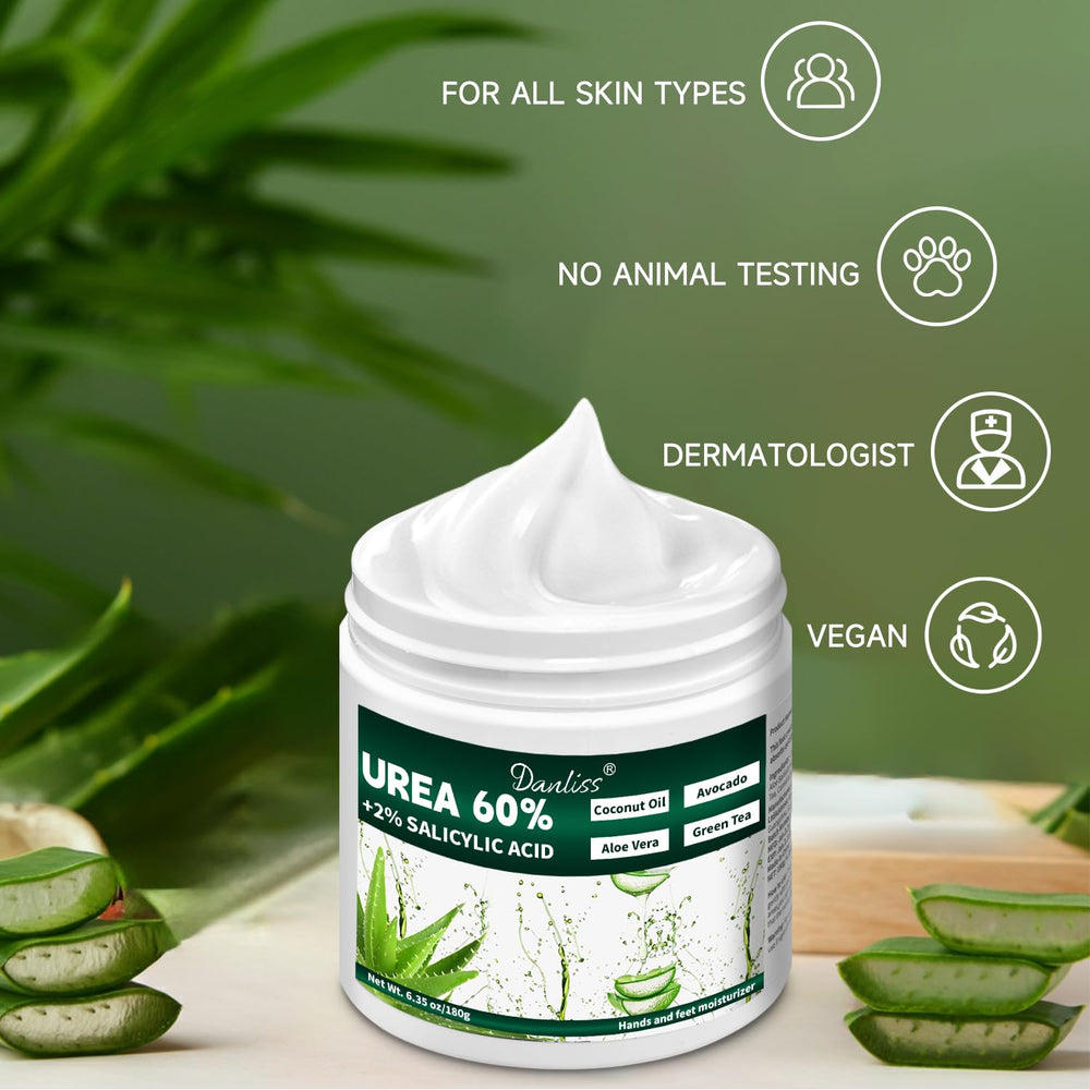 Danliss Crema Urea 60% en talones para suavizar piel.