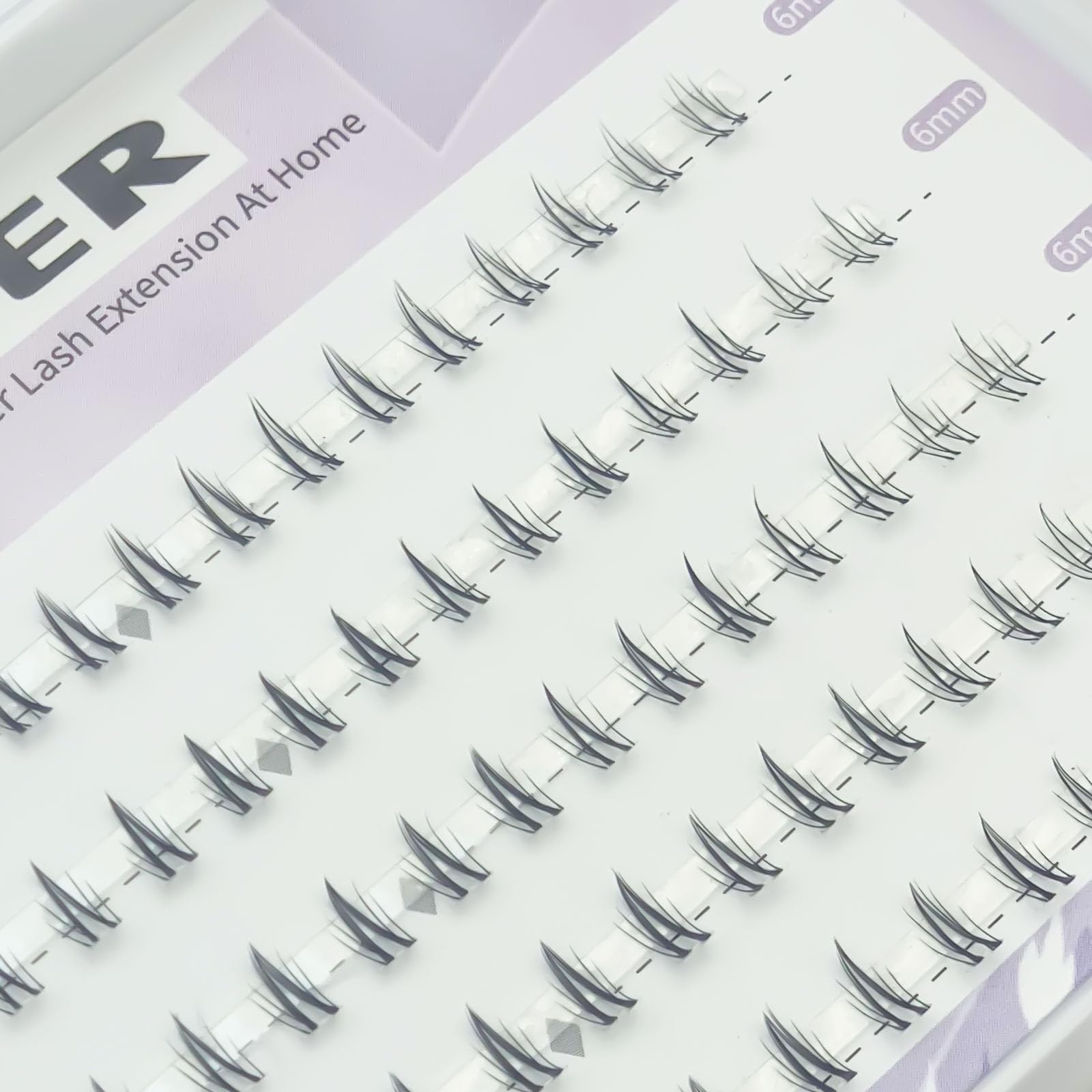 DAODER clear-band bottom lashes blend with natural lashes