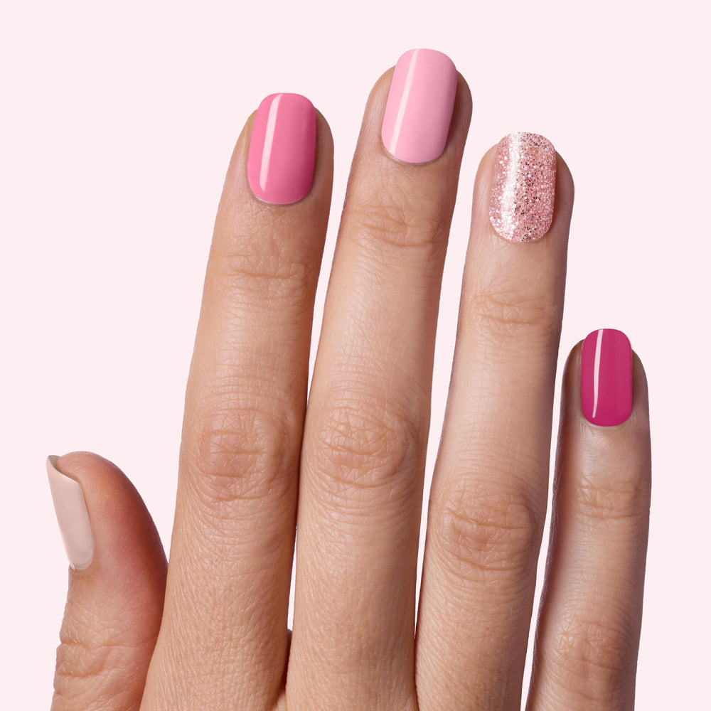 Five prep pads included for prep step with Dashing Diva Gloss Nail Strips
