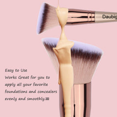 Daubigny concealer end close-up for hard-to-reach areas.