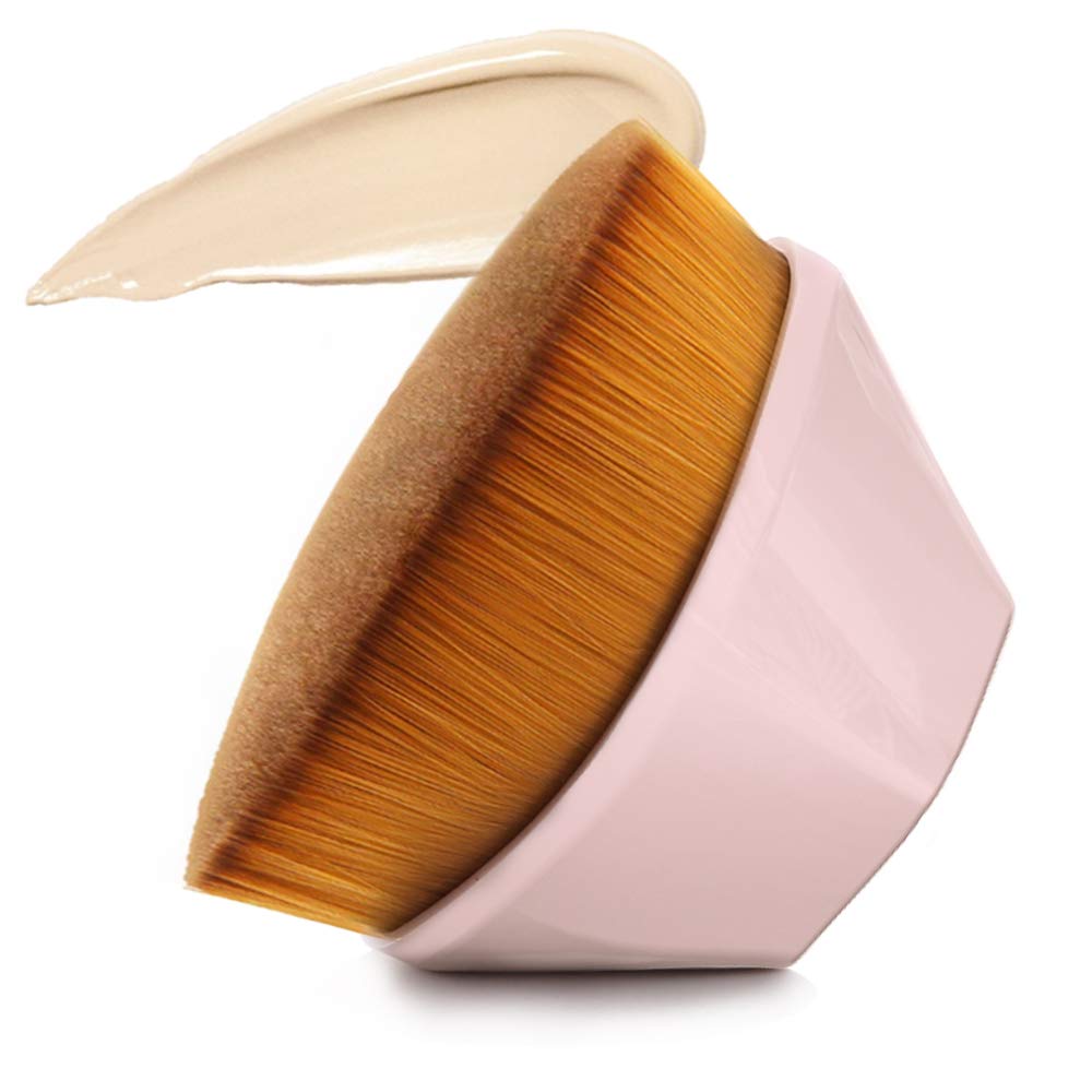 Daubigny flat-top kabuki hexagon brush blends liquids and powders for a natural finish.
