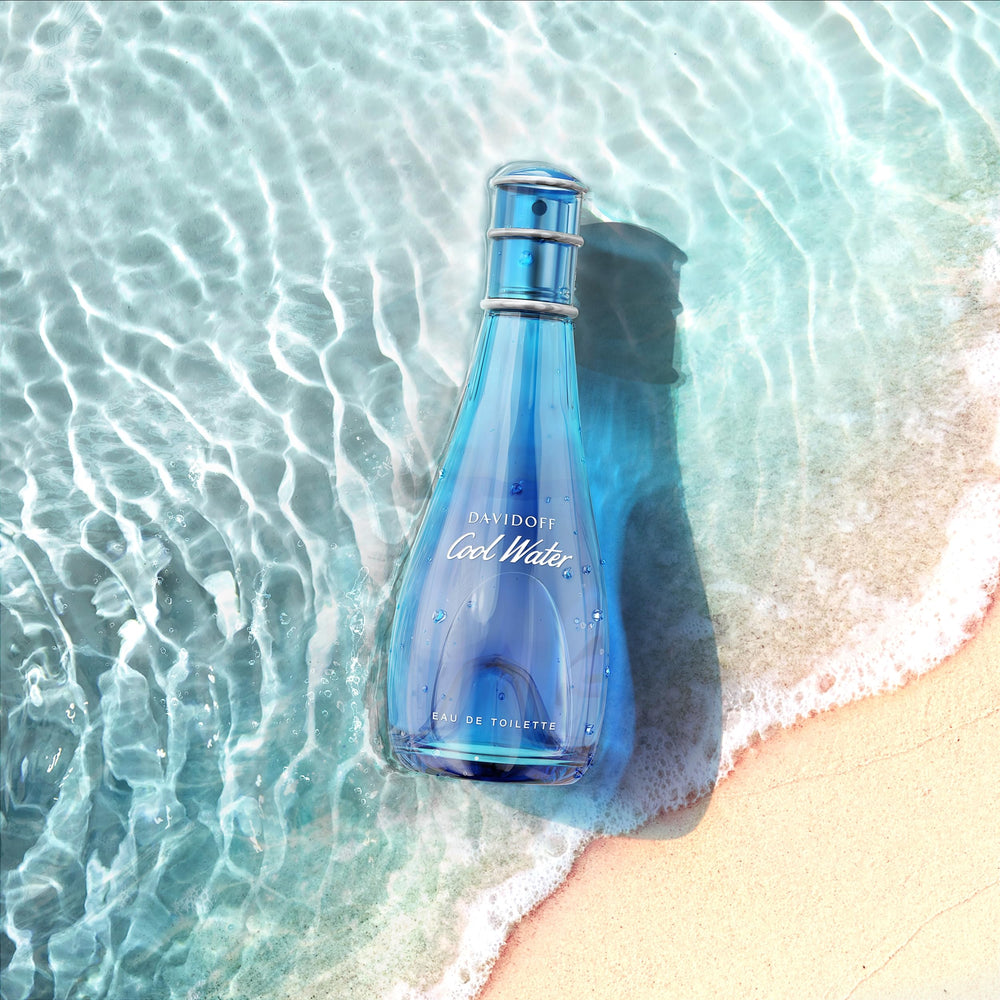 Davidoff Cool Water Woman body lotion moisturizes skin and extends fragrance.