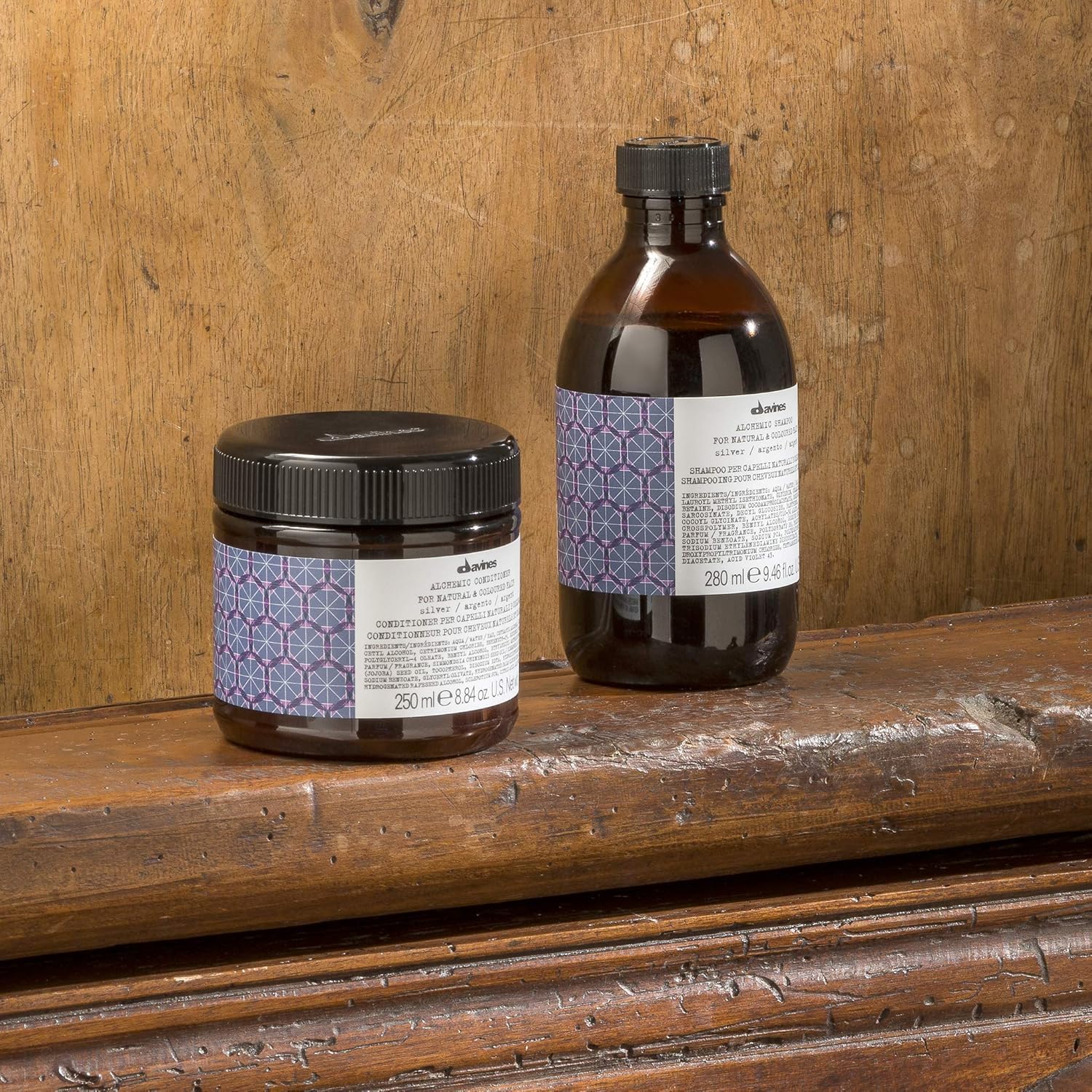 Davines Alchemic Shampoo Silver label close-up, emphasizing non-sealed packaging feature.