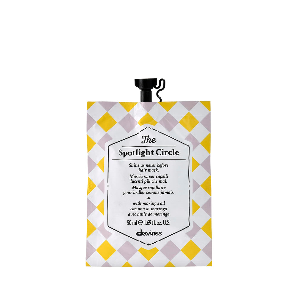Davines Circulo Iluminador aporta brillo inmediato al cabello y realza el color.
