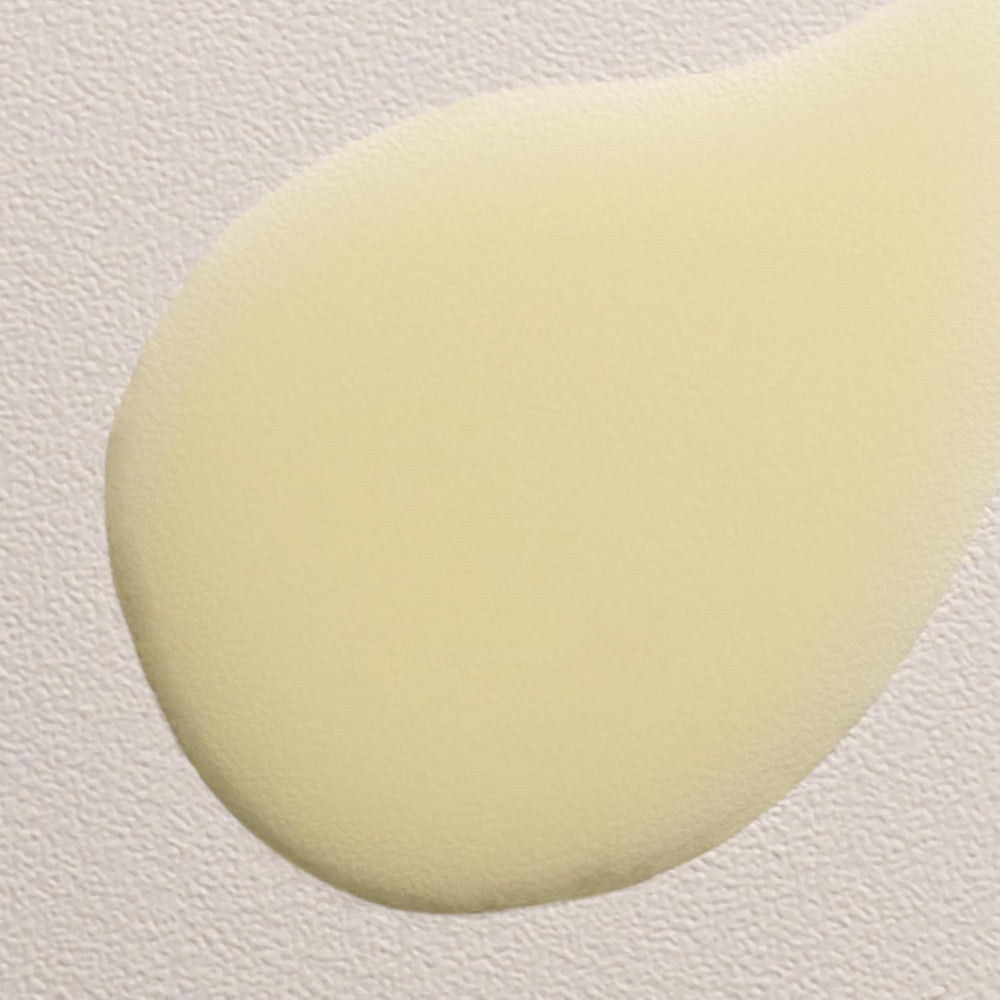 Daily-use spray delivers quick moisture for frizz control.