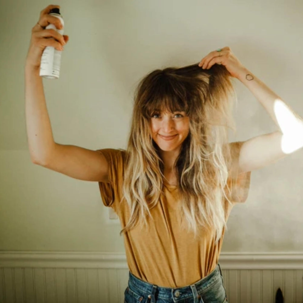 Davines Hair Refresher Dry Shampoo adds natural volume and body.